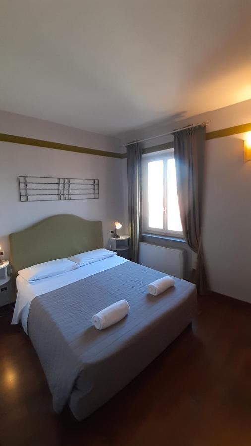 Albergo Moderno Лукка Экстерьер фото